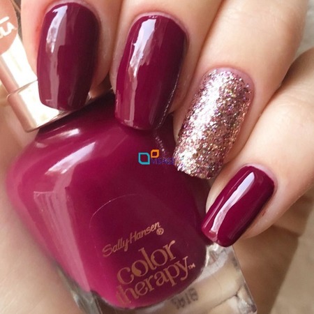 Sally Hansen Color Therapy lakier Calming Cranberry nr 505